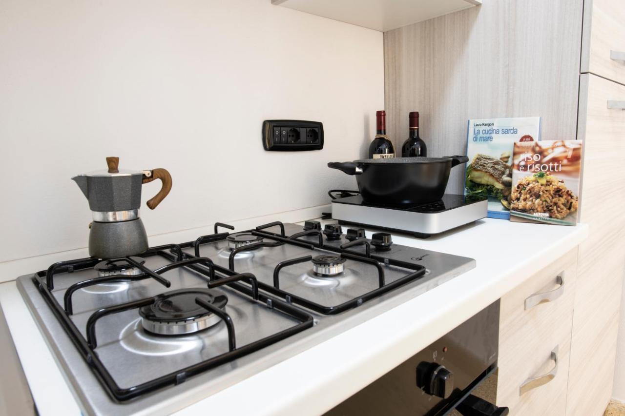 Corner Cavour Apartment Сассари Экстерьер фото