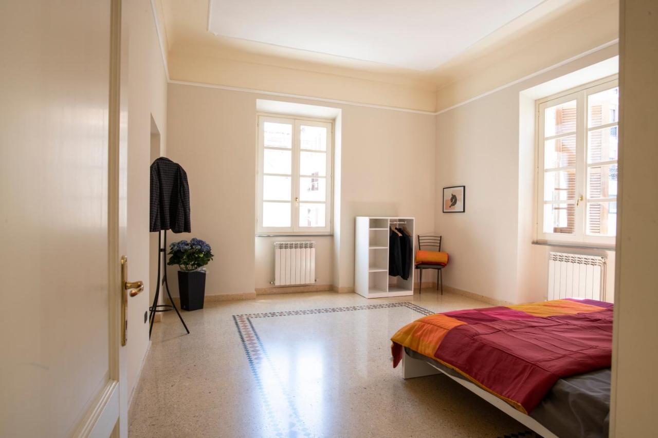 Corner Cavour Apartment Сассари Экстерьер фото
